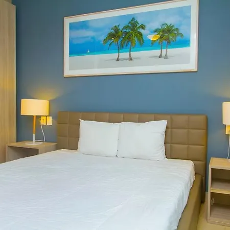 Glamorous 2 Bedroom Apartment / Up To 6 Ppl